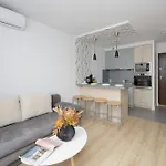 Apartamento Chlodna With A View Wola By Renters *