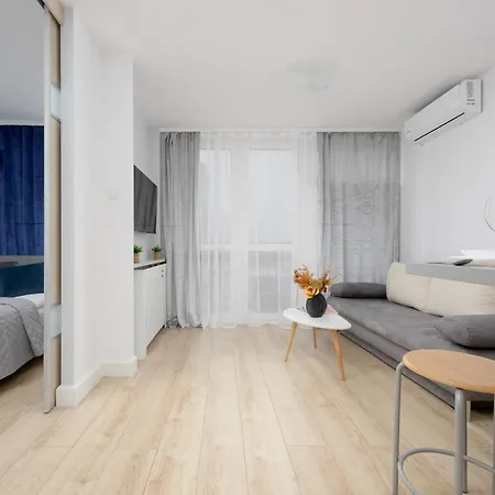 Appartamento Chlodna With A View Wola By Renters